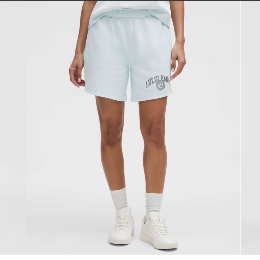 Lululemon Scuba Mid-Rise Oversized Short 7" *Graphic XS NWT